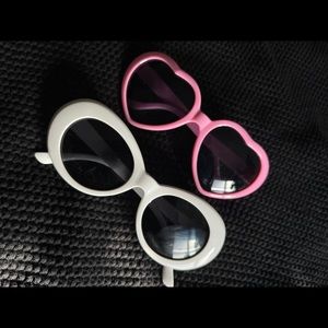 Two pairs fashion sunglasses